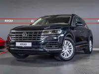 Gebraucht VW Touareg Atmosphere 231 PS (169 kW) 2019 Moonlight blue perleffekt SUV