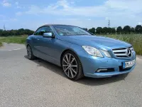 Gebraucht Mercedes E350 Avantgarde 231 PS (169 kW) 2010 Blau Cabrio
