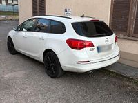 Gebraucht Opel Astra 165 PS (121 kW) 2014 Weiß Kombi