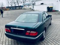 Gebraucht Mercedes E230 150 PS (110 kW) 1997 Grün Limousine