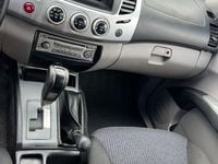 Gebraucht Mitsubishi L200 178 PS (130 kW) 2013 Grau Pickup