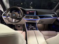 gebraucht BMW X5 xDrive40d M-Sportpaket Tansanitblau Vollleder
