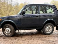 Second-hand Lada niva 82 CP (60 kW) 2015 Albastru SUV