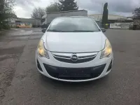 Usata Opel Corsa Color Edition 87 CV (63 kW) 2012 Bianco Utilitaria