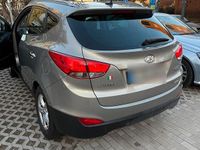 Gebraucht Hyundai Tucson 184 PS (135 kW) 2010 Grau SUV