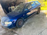 Usata Audi A4 110 CV (80 kW) 1999 Blu Station wagon