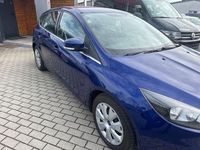 Gebraucht Ford Focus Trend 125 PS (91 kW) 2017 Blau Limousine