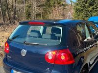 Gebraucht VW Golf V 75 PS (55 kW) 2004 Blau Kleinwagen