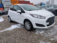 Gebraucht Ford Fiesta Trend 65 PS (47 kW) 2015 Weiß Limousine