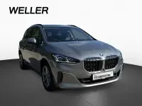 Gebraucht BMW 230e Active Tourer Efficient Dynamics 326 PS (239 kW) 2023 Skyscraper grau (grau) Van / Kleinbus