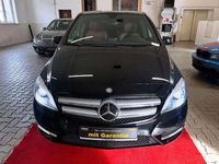Gebraucht Mercedes B200 Edition 1 156 PS (114 kW) 2012 Schwarz Van / Kleinbus