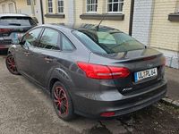Gebraucht Ford Focus Trend 125 PS (91 kW) 2015 Schwarz Limousine