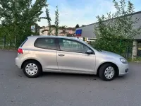 Gebraucht VW Golf VI 105 PS (77 kW) 2010 Silber Kleinwagen