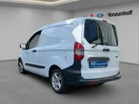 Gebraucht Ford Transit Trend 101 PS (74 kW) 2023 Frozen white Van