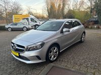 Gebraucht Mercedes A180 109 PS (80 kW) 2017 Silber Limousine