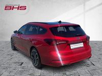 Gebraucht Ford Focus ST-Line X 155 PS (114 kW) 2023 Fantastic red (rot) Kombi