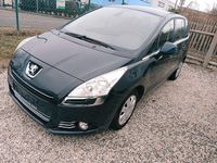 Gebraucht Peugeot 5008 Premium 156 PS (114 kW) 2010 Grau Van / Kleinbus