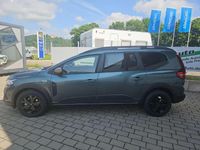 Neu Dacia Jogger Extreme 110 PS (80 kW) 2025 Grün zedern grün metallic Van / Kleinbus