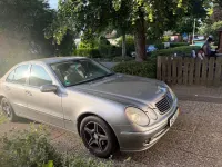 Gebraucht Mercedes E320 Avantgarde 224 PS (164 kW) 2004 Gold Limousine