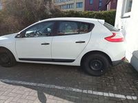 Second-hand Renault Mégane Expression 101 CP (74 kW) 2013 Alb Berlinǎ