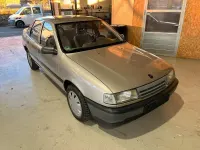 Gebraucht Opel Vectra 115 PS (84 kW) 1991 Silber Kleinwagen