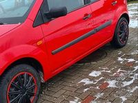 Gebraucht Ford Fiesta 80 PS (58 kW) 2006 Rot Kleinwagen