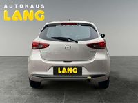 Gebraucht Mazda 2 Center-Line 75 PS (55 kW) 2024 Platinum quartz m (metallic) Kleinwagen