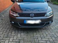 Gebraucht VW Jetta 122 PS (89 kW) 2014 Braun Limousine
