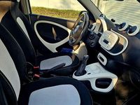 Usata Smart ForFour Basis 71 CV (52 kW) 2015 Bianco Utilitaria