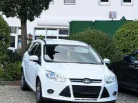 Gebraucht Ford Focus 140 PS (102 kW) 2013 Weiß Kombi