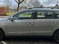 Usata VW Passat 122 CV (89 kW) 2009 Grigio Station wagon
