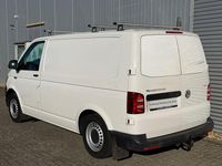 Gebraucht VW Transporter 102 PS (75 kW) 2018 Weiß Van