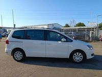 Gebraucht VW Sharan Trendline 140 PS (102 kW) 2012 Candyweiß Van / Kleinbus