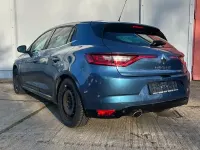 Gebraucht Renault Mégane IV Intens 132 PS (97 kW) 2016 Blau Limousine