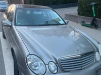 Gebraucht Mercedes E320 2002 Grau Limousine
