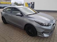 Gebraucht Kia Ceed Spirit 159 PS (116 kW) 2022 Graumet. Kleinwagen