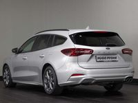 Gebraucht Ford Focus ST-Line 116 PS (85 kW) 2023 Moondust silver Kombi