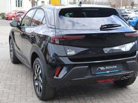 Neu Opel Mokka Elegance 136 PS (100 kW) 2026 Lackierung schwarz perla nera/typ aussenverkleidung metalliclackierung SUV
