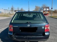 Gebraucht VW Passat Highline 131 PS (96 kW) 2005 Blau Kombi