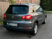 Gebraucht VW Tiguan 140 PS (102 kW) 2011 Grau SUV