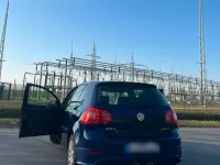 Gebraucht VW Golf V 75 PS (55 kW) 2005 Blau Kleinwagen