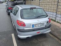 gebraucht Peugeot 206 11 Benzin