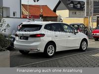 Gebraucht BMW 220 Active Tourer Performance 156 PS (114 kW) 2023 Weiß Van / Kleinbus
