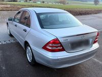 Gebraucht Mercedes C180 Classic 143 PS (105 kW) 2003 Silber Limousine