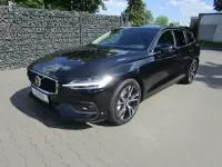 Gebraucht Volvo V60 Core 250 PS (183 kW) 2024 Schwarz Kombi
