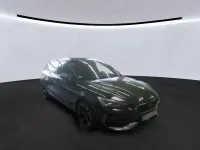 Gebraucht Cupra Leon 150 PS (110 kW) 2023 Mitternachtsschwarz Limousine