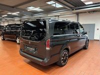 Gebraucht Mercedes V300 237 PS (174 kW) 2025 Grau Van / Kleinbus