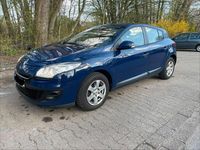 Gebraucht Renault Mégane 115 PS (84 kW) 2013 Blau Limousine