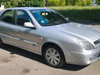 Gebraucht Citroën Xsara 75 PS (55 kW) 2004 Silber Limousine