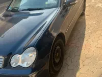 Gebraucht Mercedes C220 150 PS (110 kW) 2005 Blau Limousine